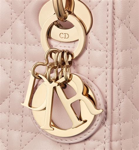 Sac Lady Dior Mini Cuir d'agneau Cannage rose poudre 